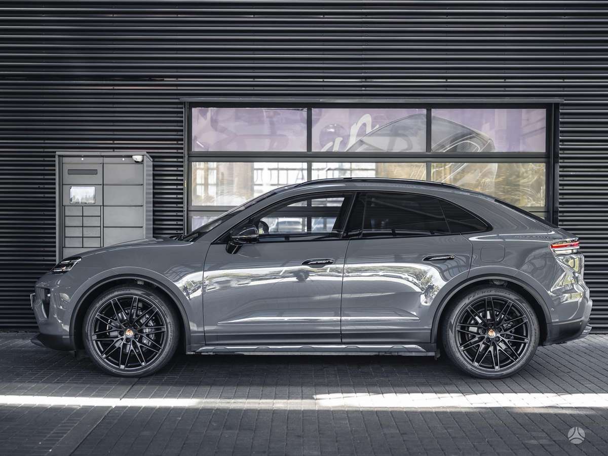 Porsche Macan - 2