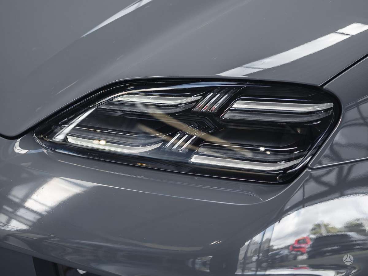 Porsche Macan - 11