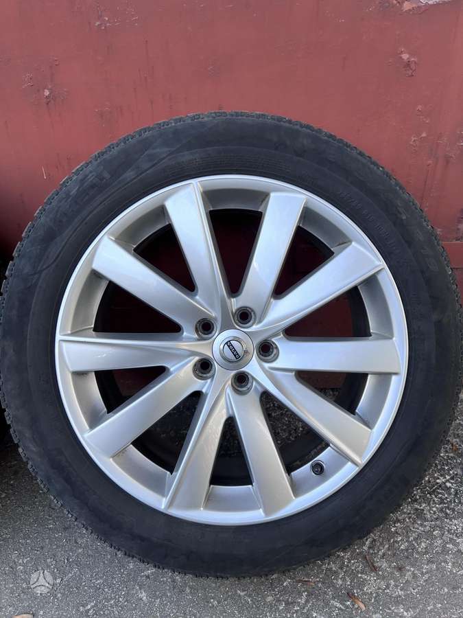 Volvo, lengvojo lydinio, R19