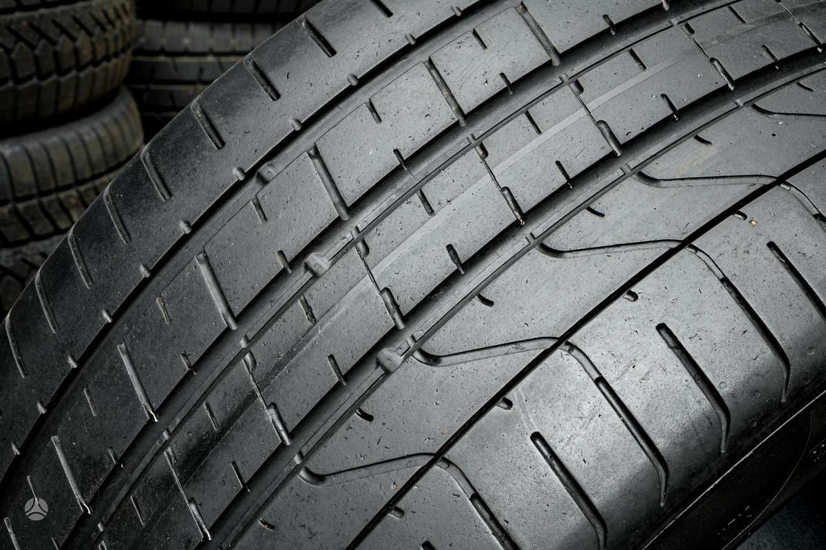 Pirelli P Zero (NO), summer 315/30 R22