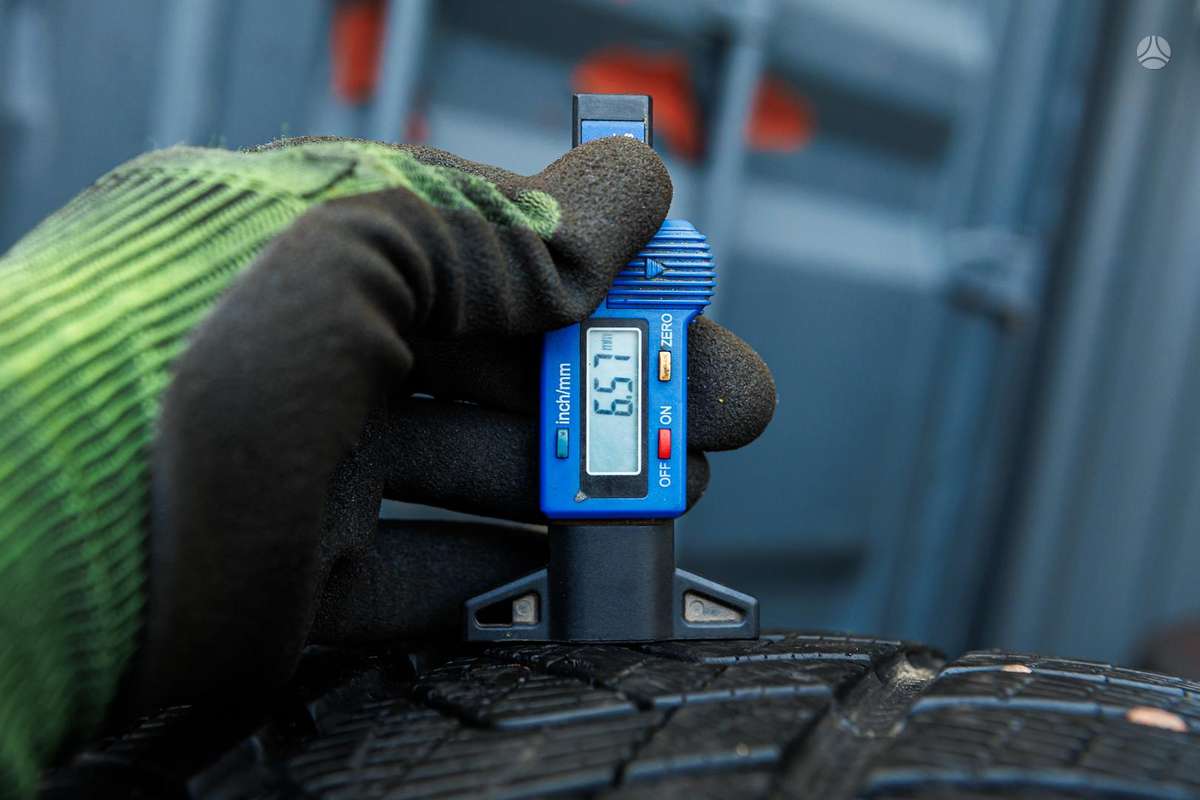 Pirelli Scorpion Winter (MO), winter 255/50 R19