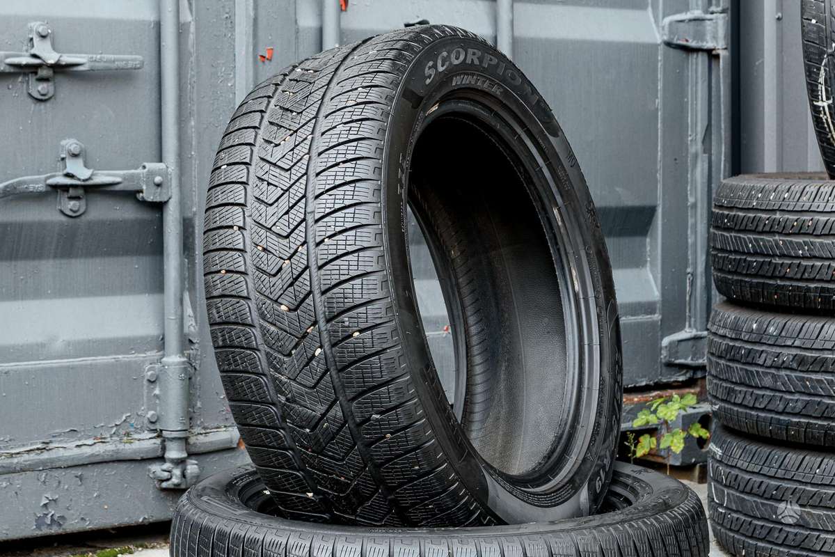 Pirelli Scorpion Winter (MO), winter 255/50 R19