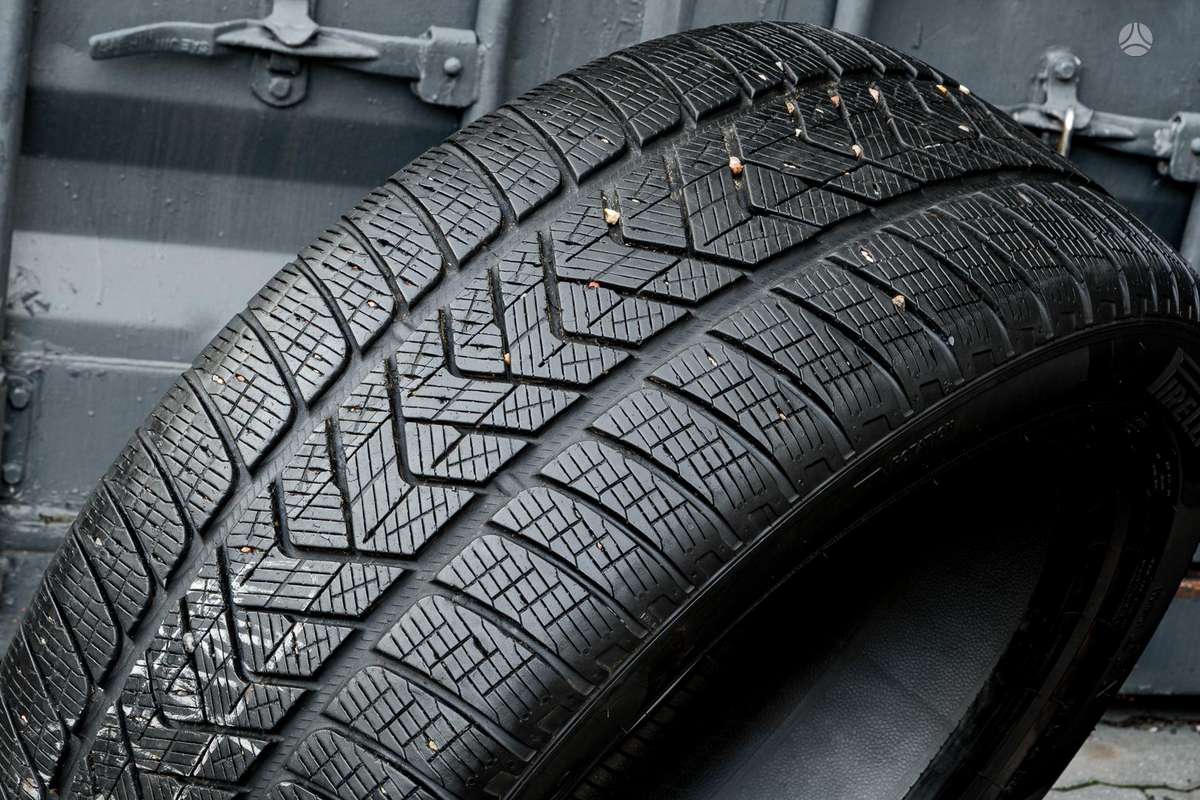 Pirelli Scorpion Winter (MO), winter 255/50 R19