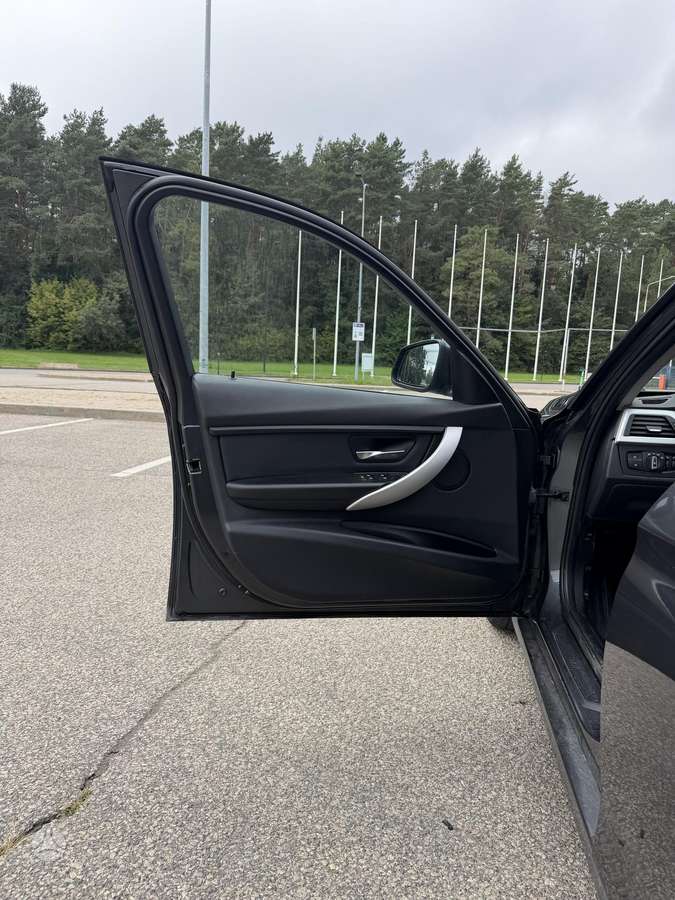 BMW 318, 2.0 l., wagon