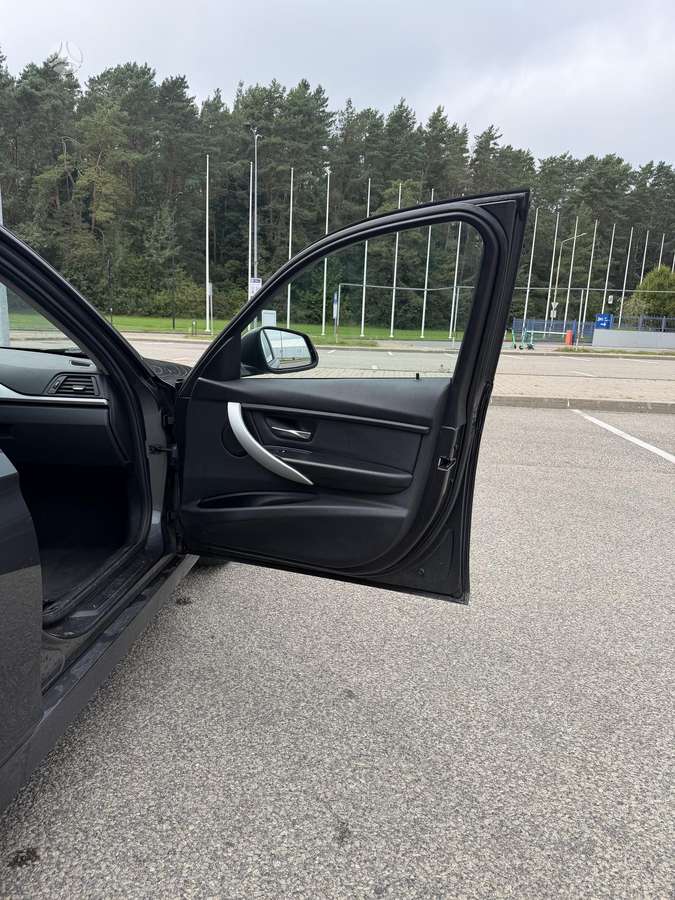 BMW 318, 2.0 l., wagon