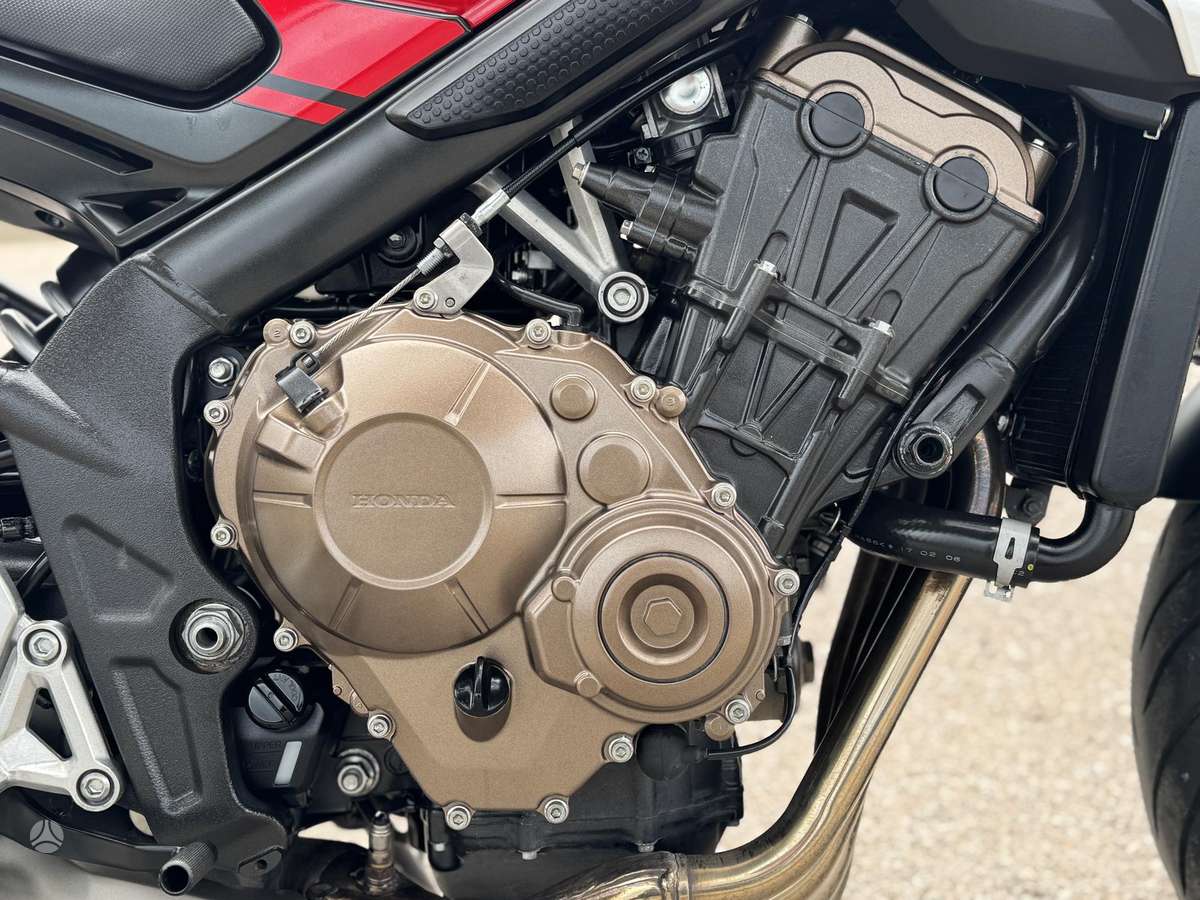 Honda CBF 650cc, street / classic