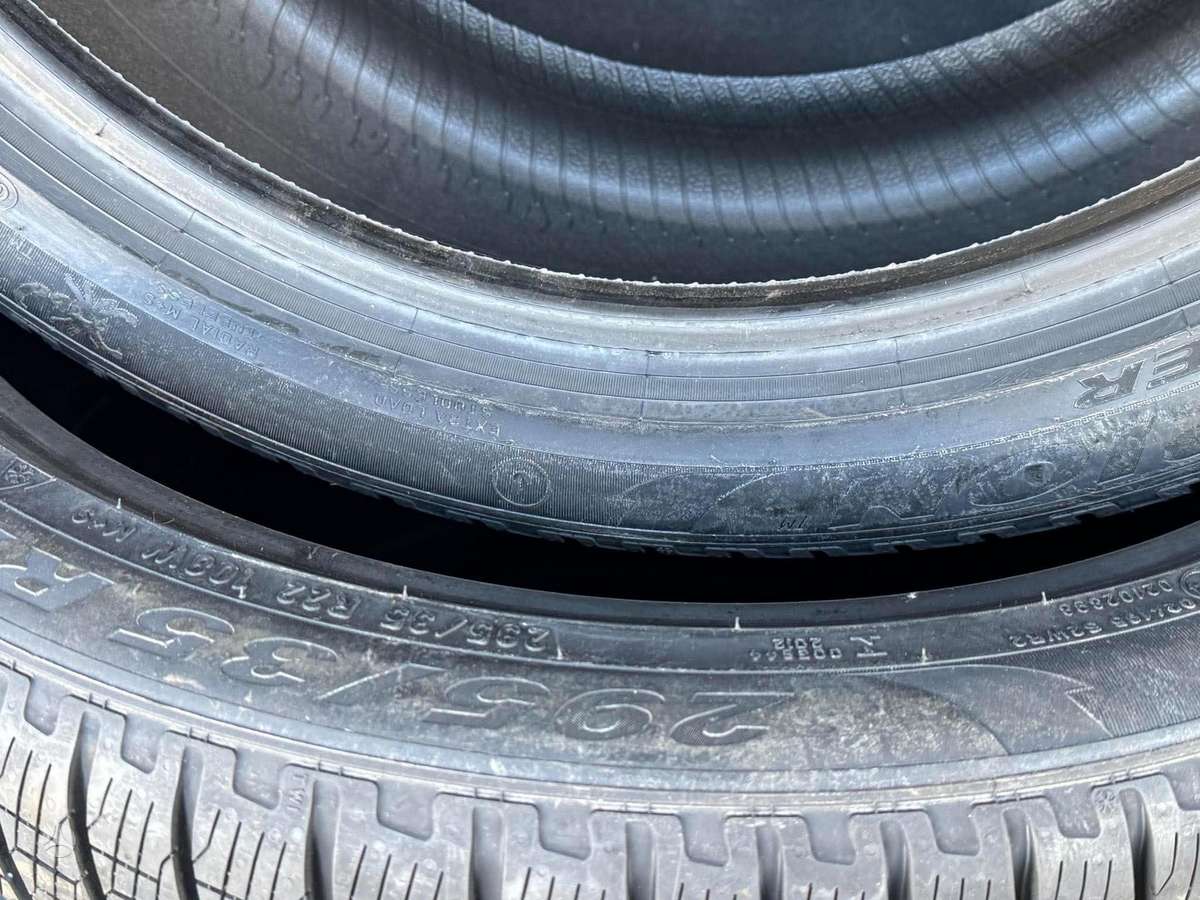 Pirelli SCORPION WINTER J, winter 295/35 R22
