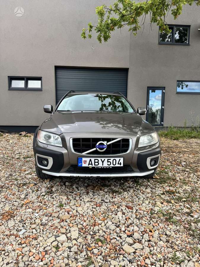 Volvo XC70 - 2
