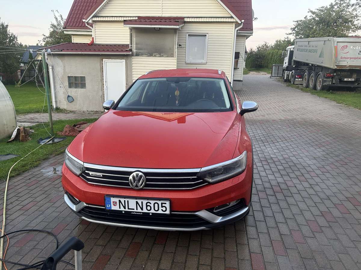 Volkswagen Passat Alltrack - 1