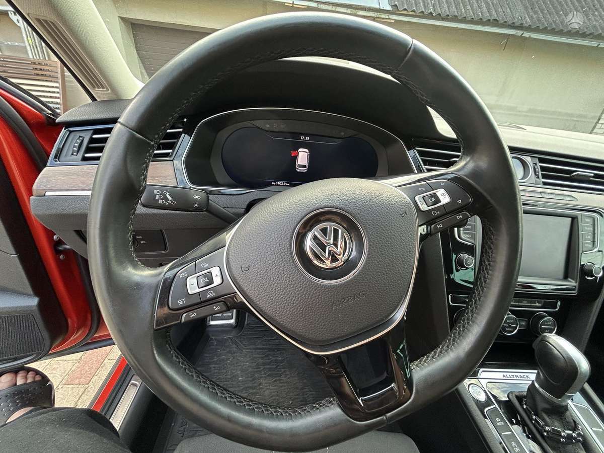 Volkswagen Passat Alltrack - 9