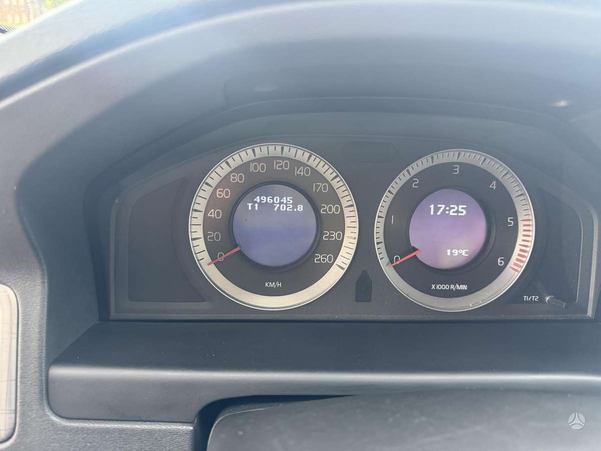 Volvo XC70 - 12