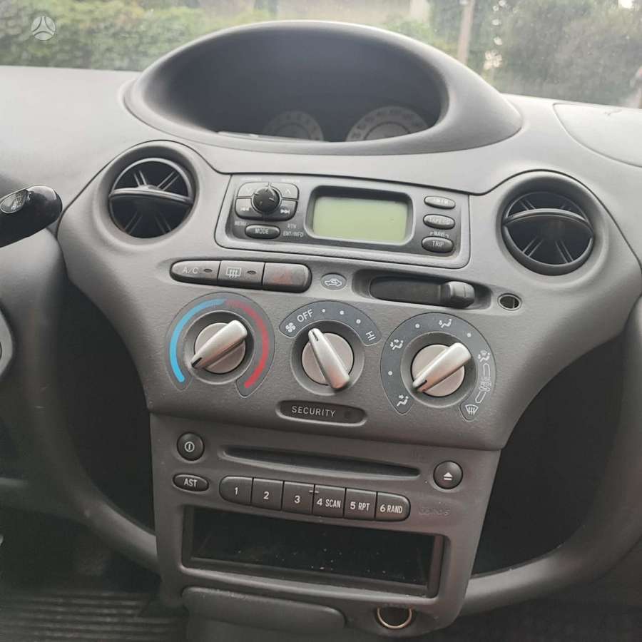 Toyota Yaris, 1.5 l., hatchback