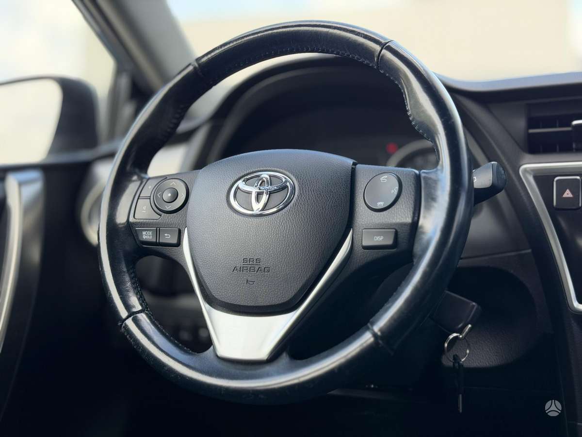 Toyota Auris, 1.4 l., hatchback
