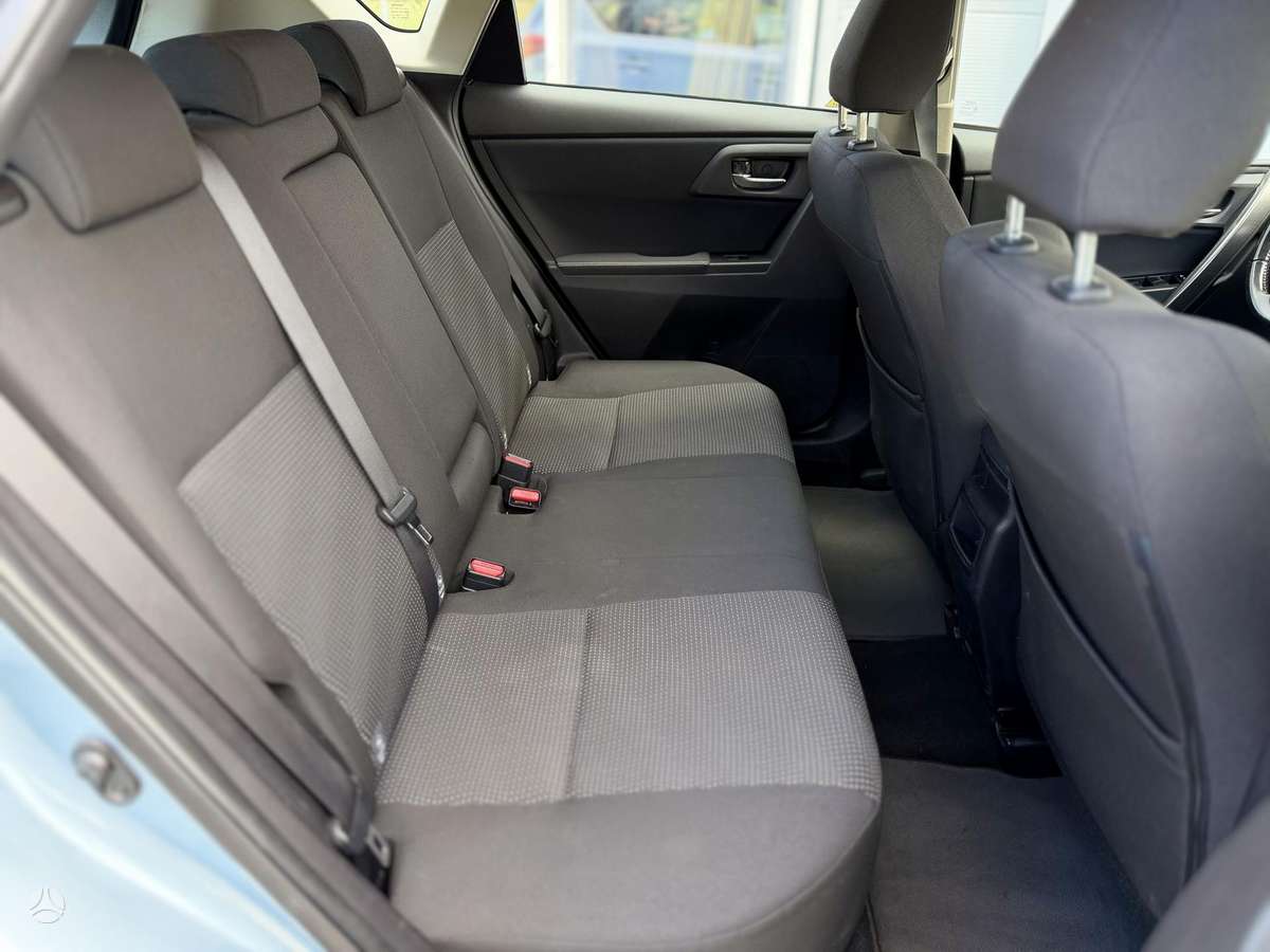 Toyota Auris, 1.4 l., hatchback