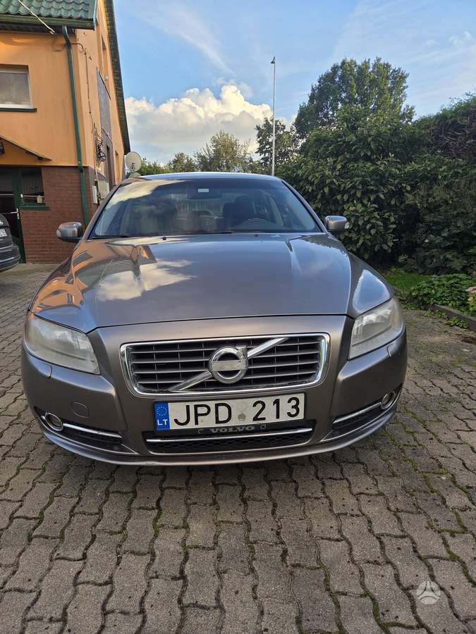 Volvo S80 - 1