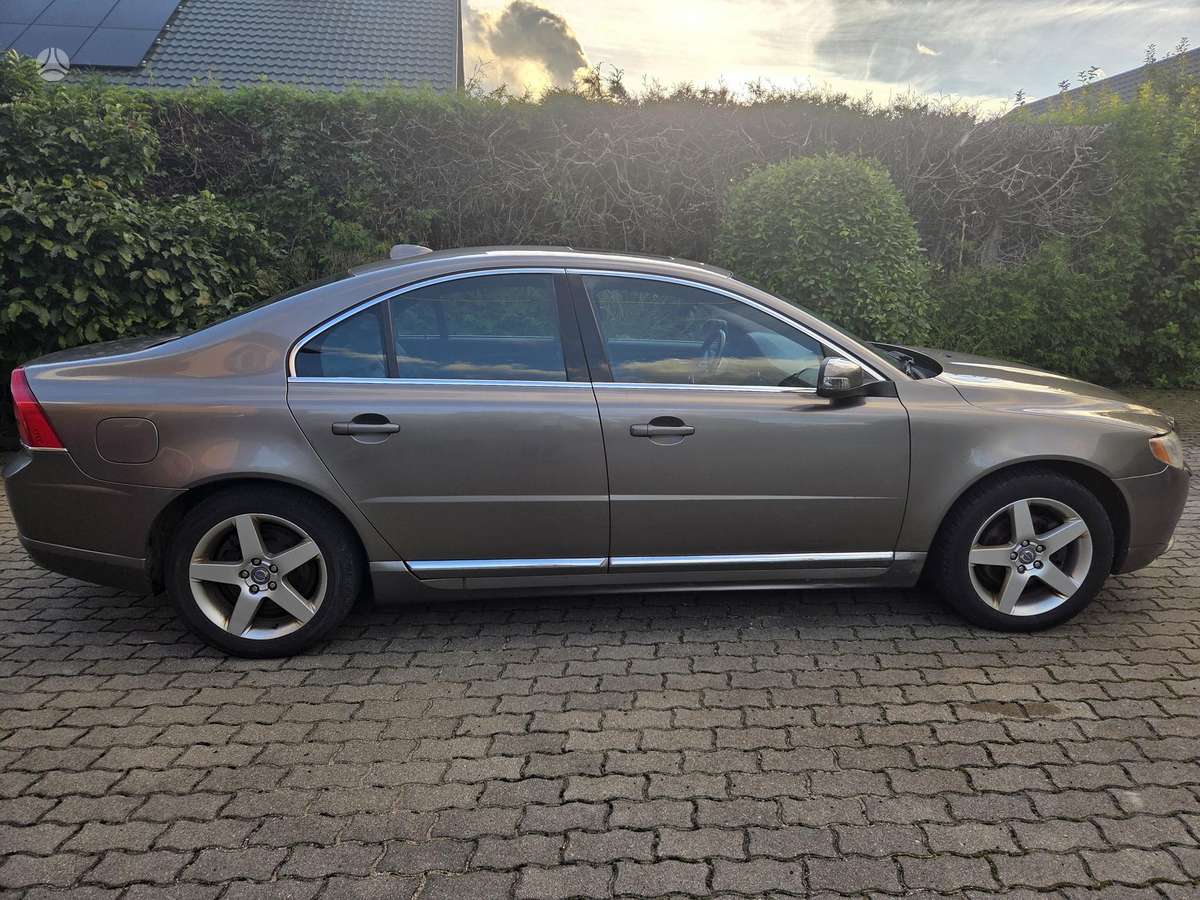 Volvo S80 - 2