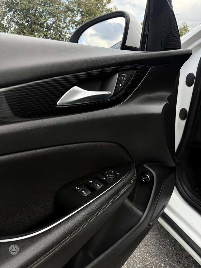Opel Insignia, 2.0 l., Универсал