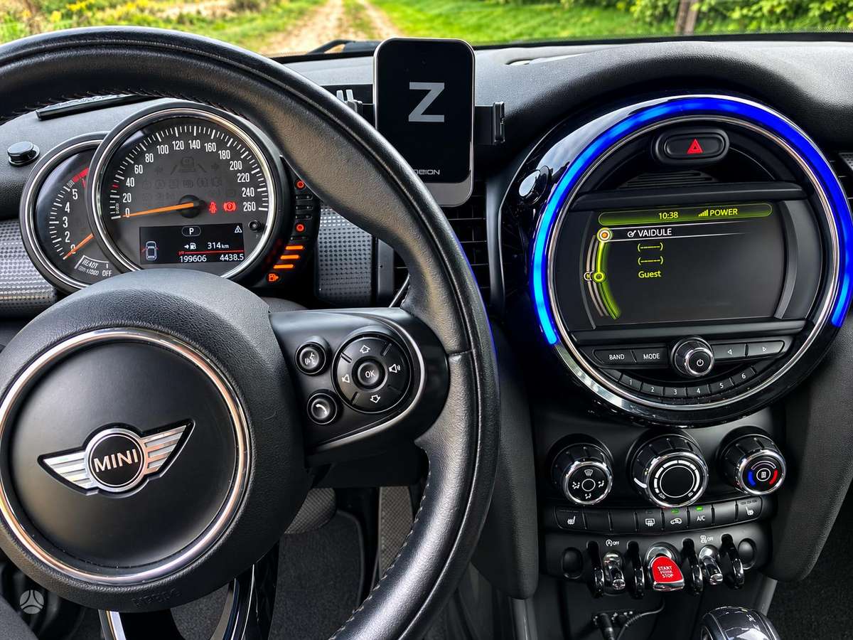 Mini Cooper, 1.5 l., Хэтчбек