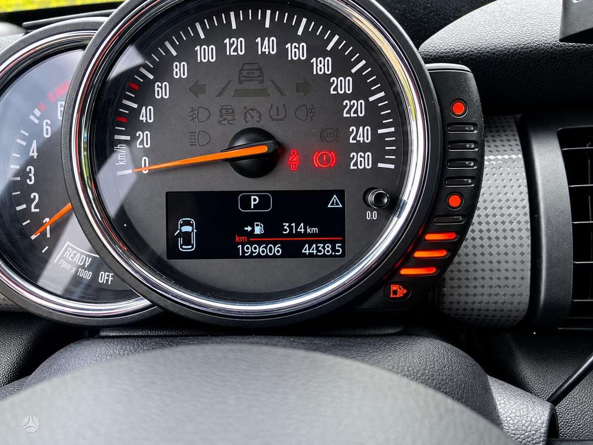 Mini Cooper, 1.5 l., Хэтчбек