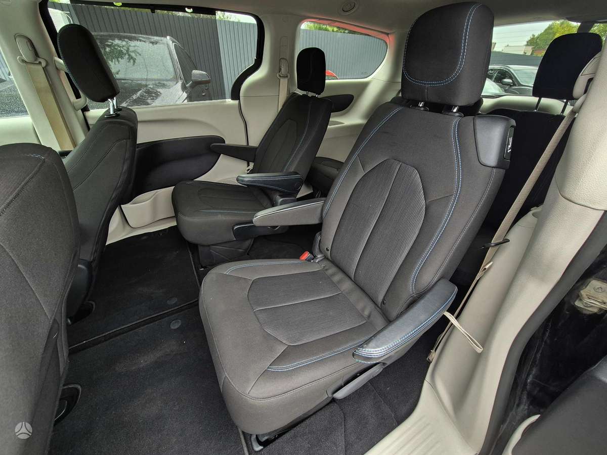 Chrysler Pacifica, 3.6 l., Минивэн