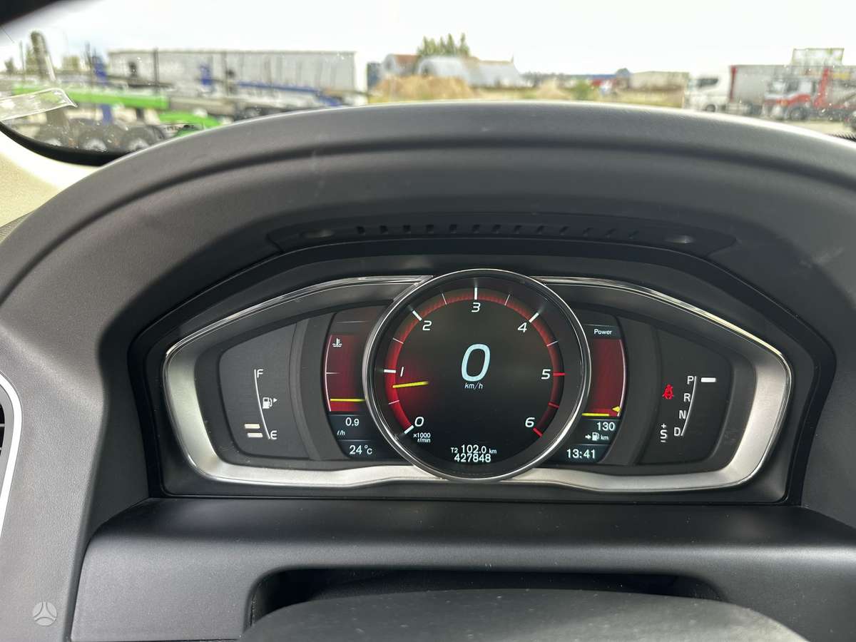 Volvo XC60 - 10