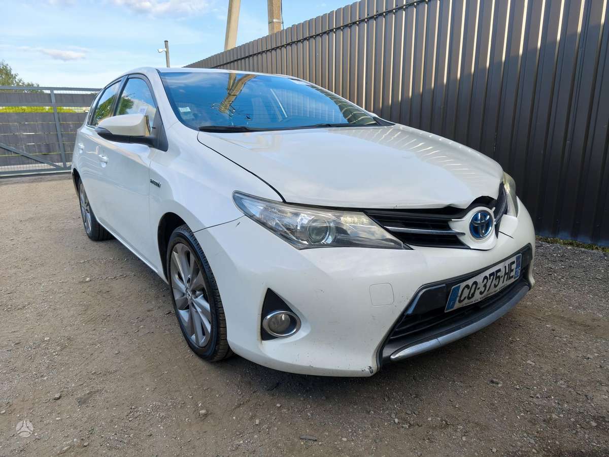 Toyota Auris - 2