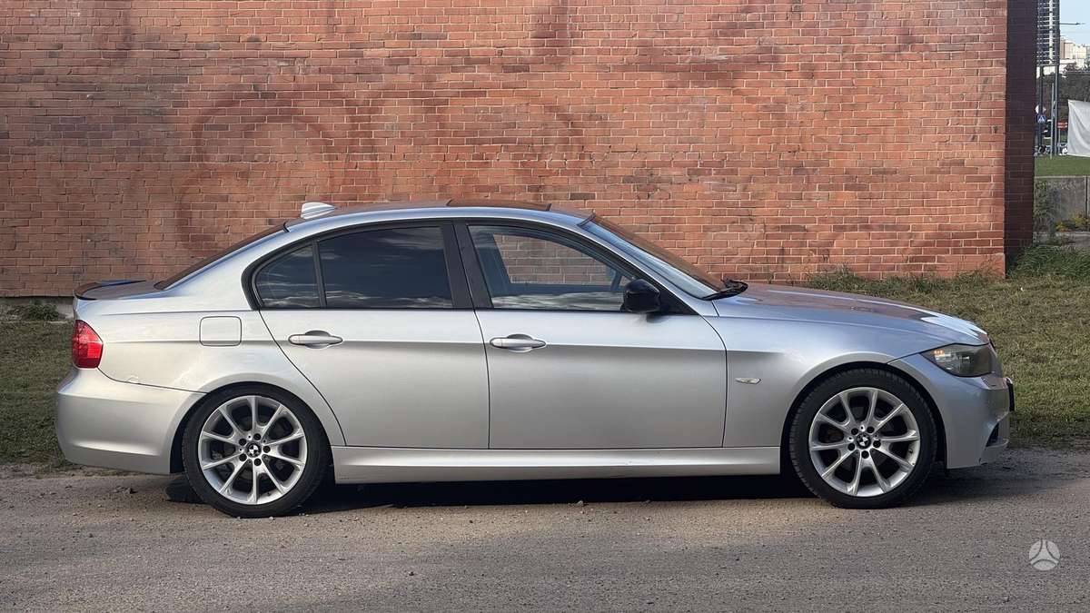 BMW 320, 2.0 l., sedanas