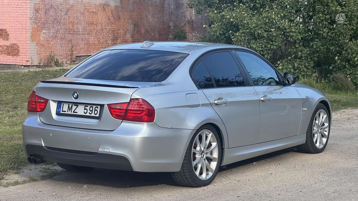 BMW 320, 2.0 l., sedanas