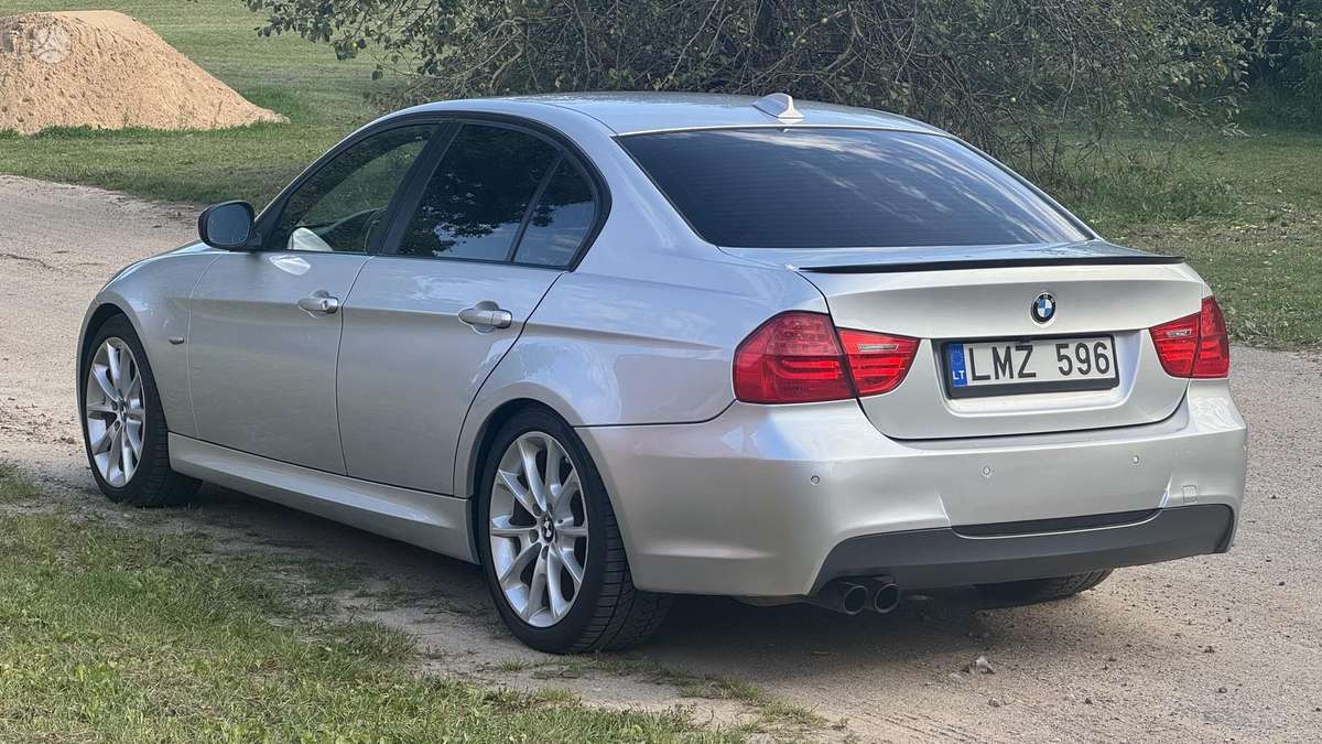 BMW 320, 2.0 l., Седан