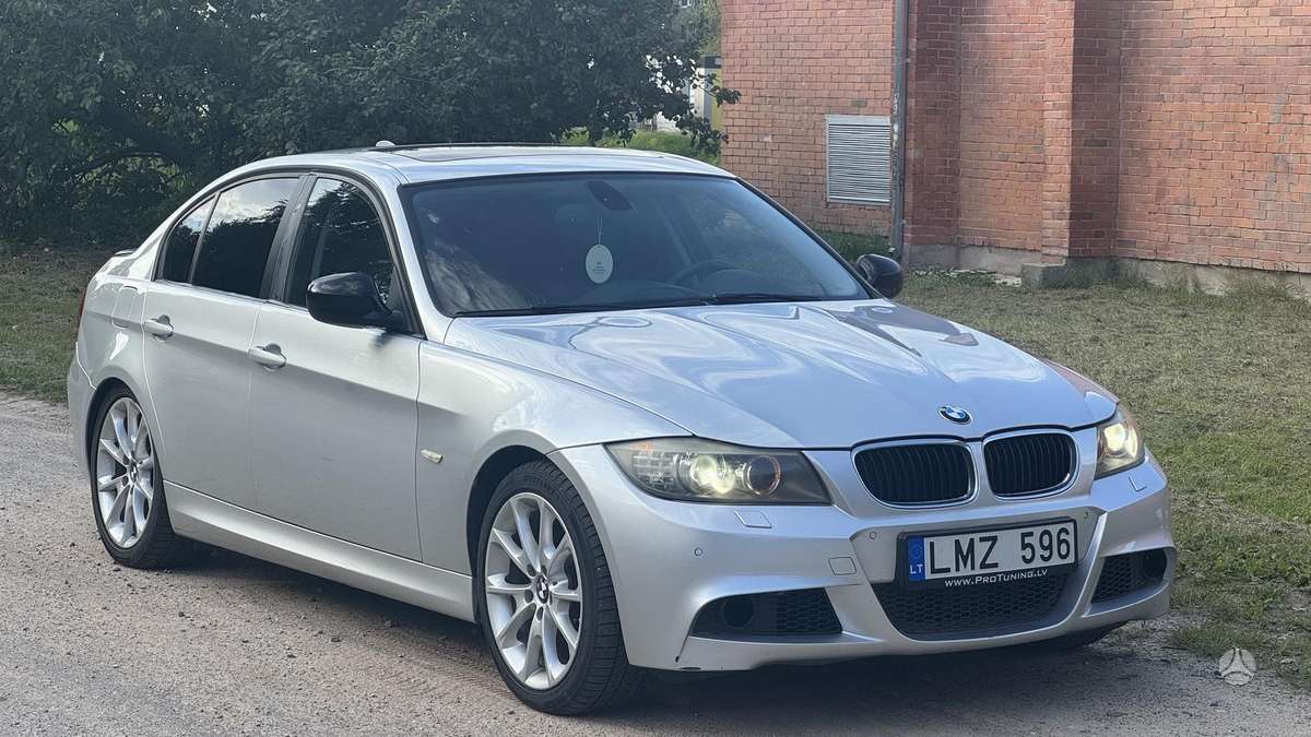 BMW 320, 2.0 l., Седан