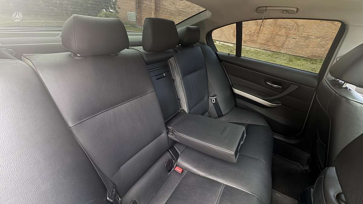 BMW 320, 2.0 l., Седан