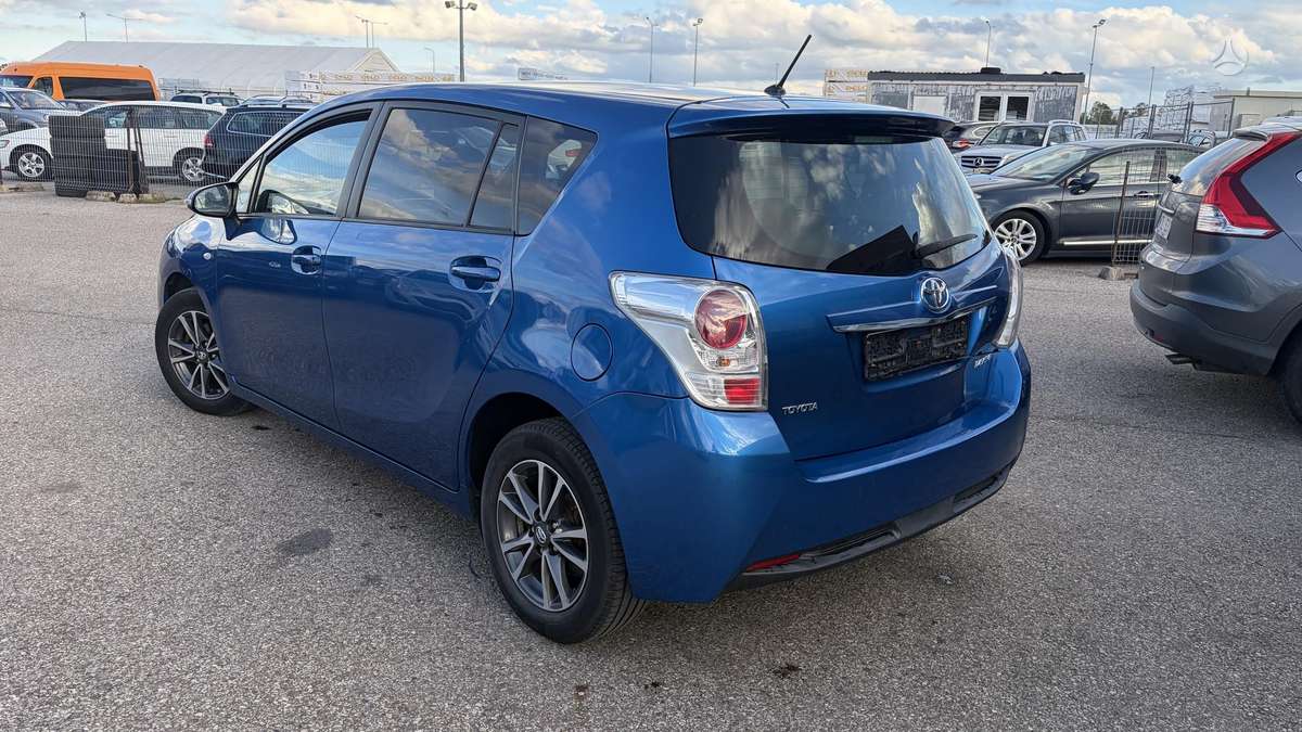 Toyota Verso - 6