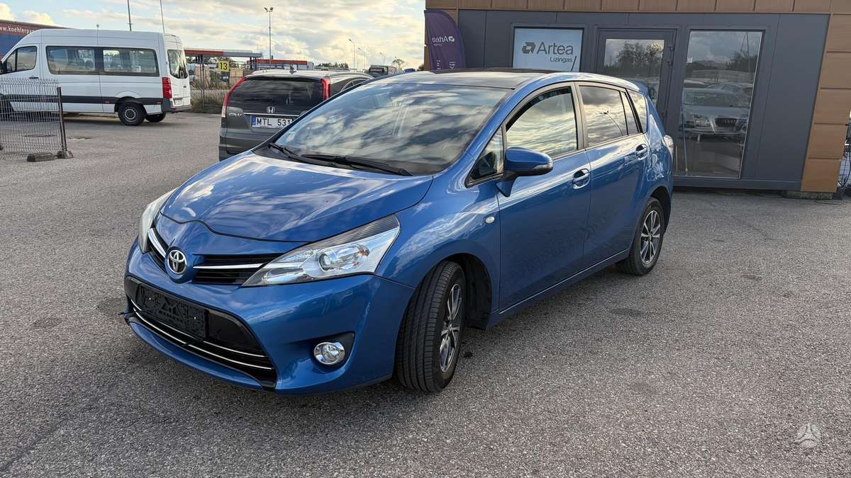 Toyota Verso - 8