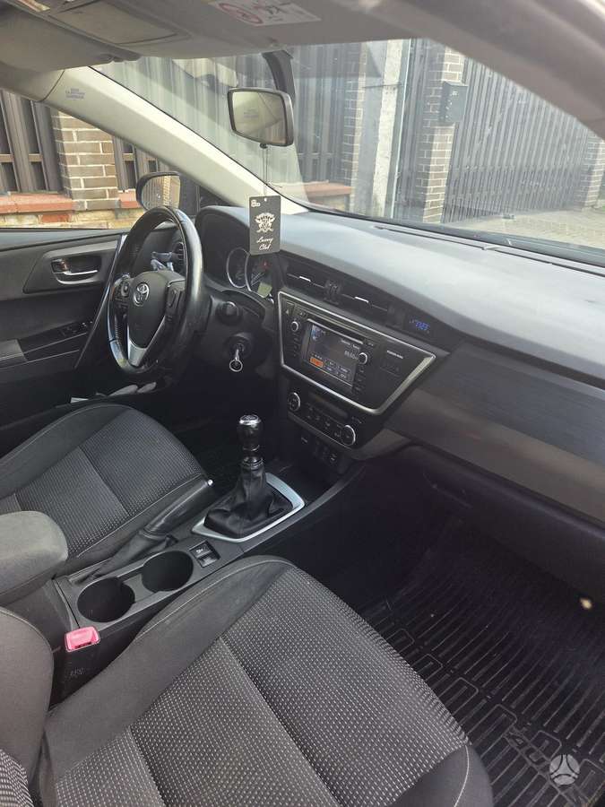 Toyota Auris - 6