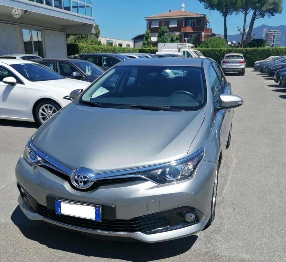 Toyota Auris - 1