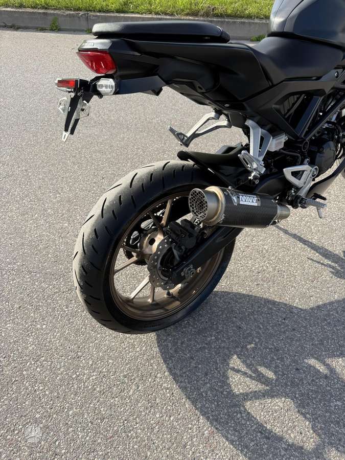 Honda CB 125cc, street / classic