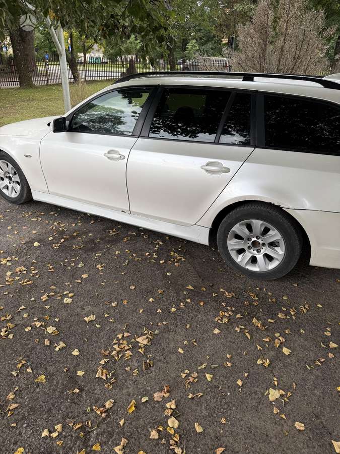 BMW 525, 2.5 l., wagon