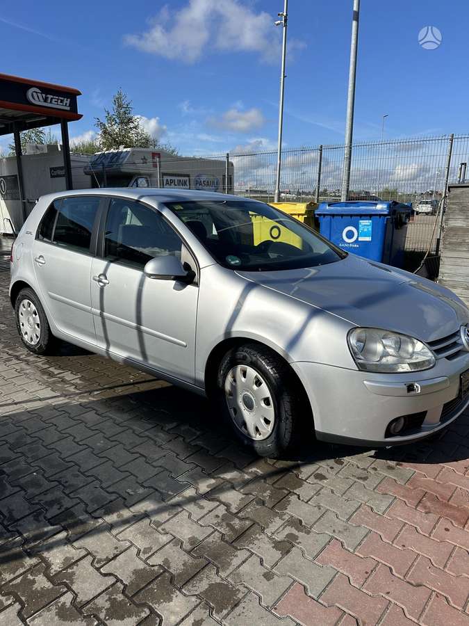 Volkswagen Golf - 3