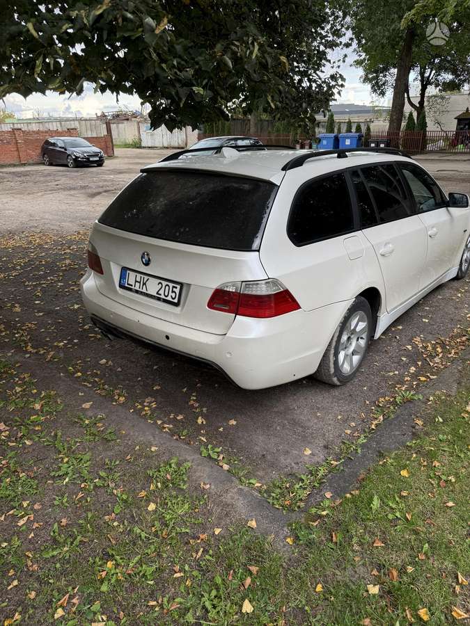 BMW 525, 2.5 l., wagon