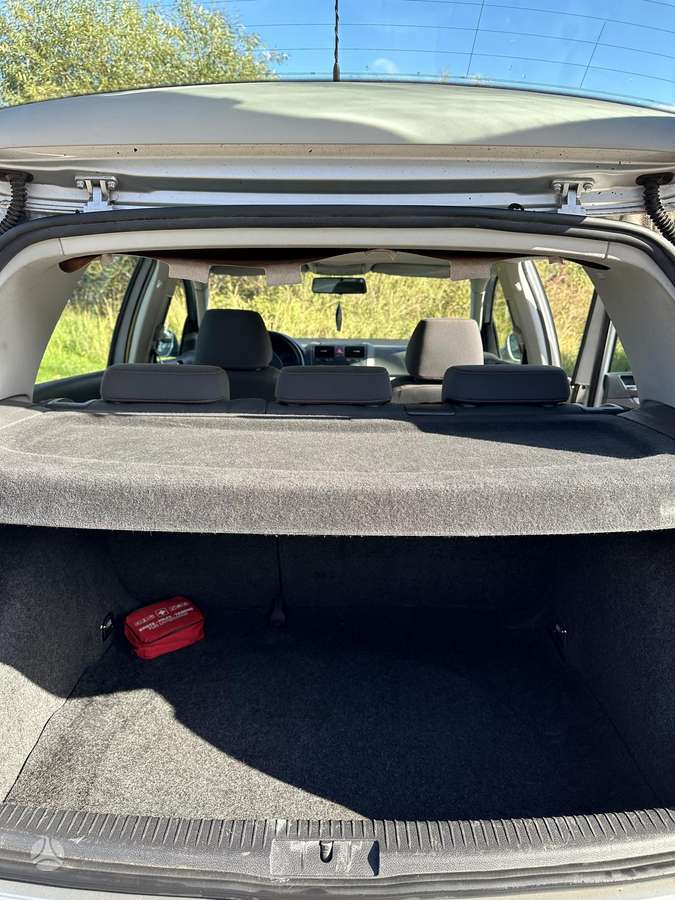 Volkswagen Golf - 9