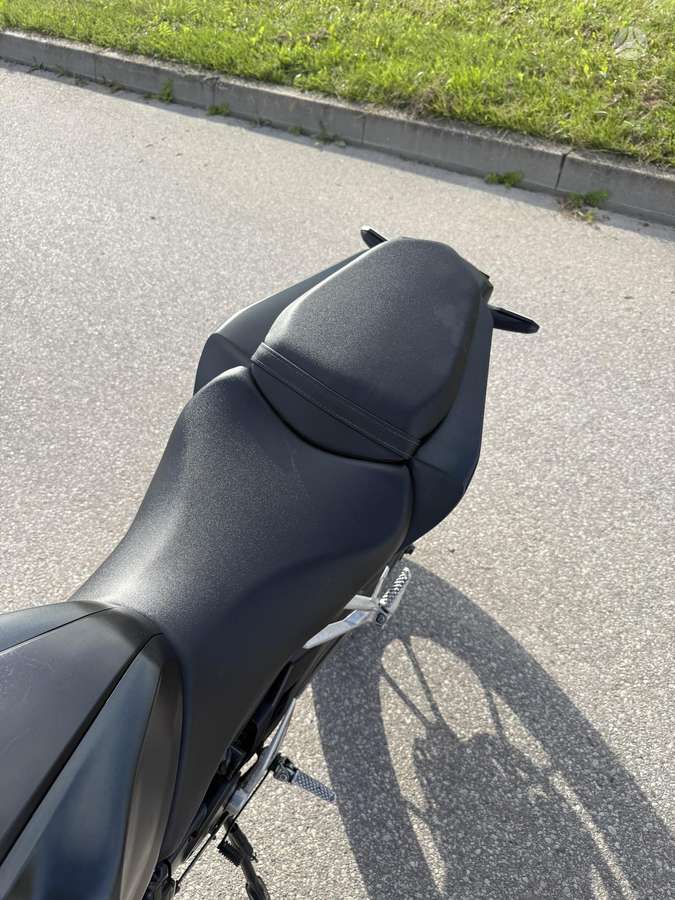 Honda CB 125cc, street / classic