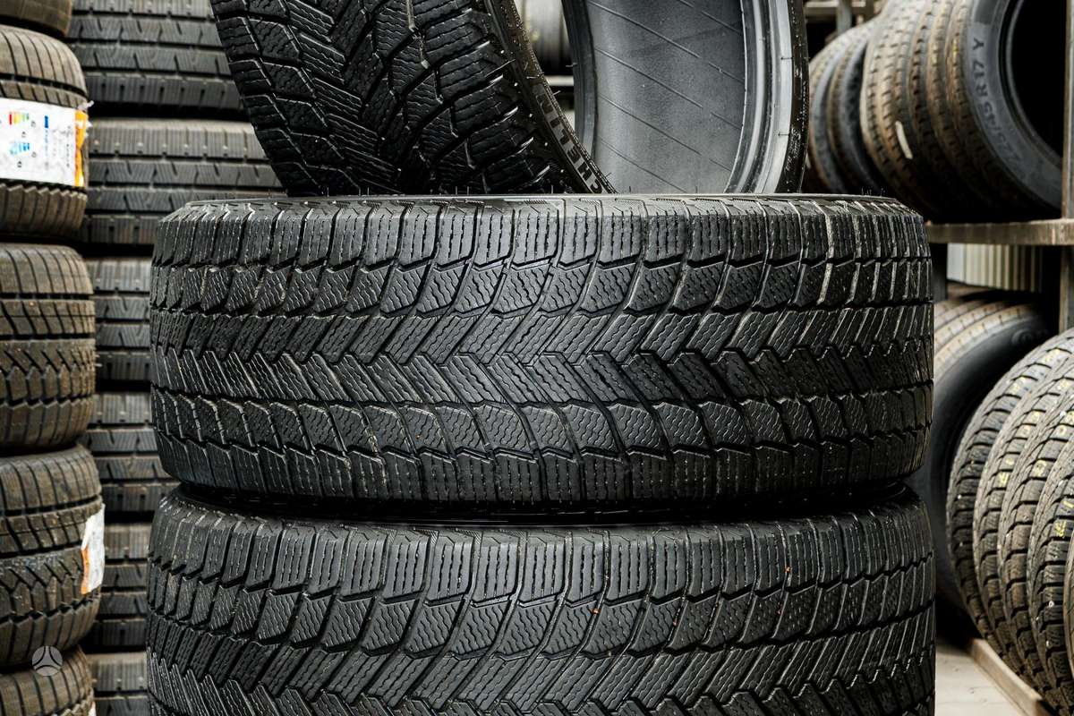 Michelin X-Ice Snow, winter 245/40 R21