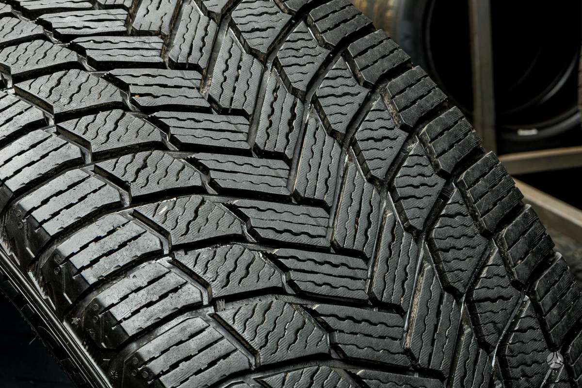Michelin X-Ice Snow, winter 245/40 R21