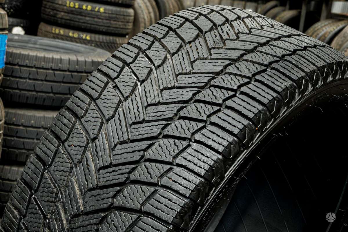 Michelin X-Ice Snow, winter 245/40 R21
