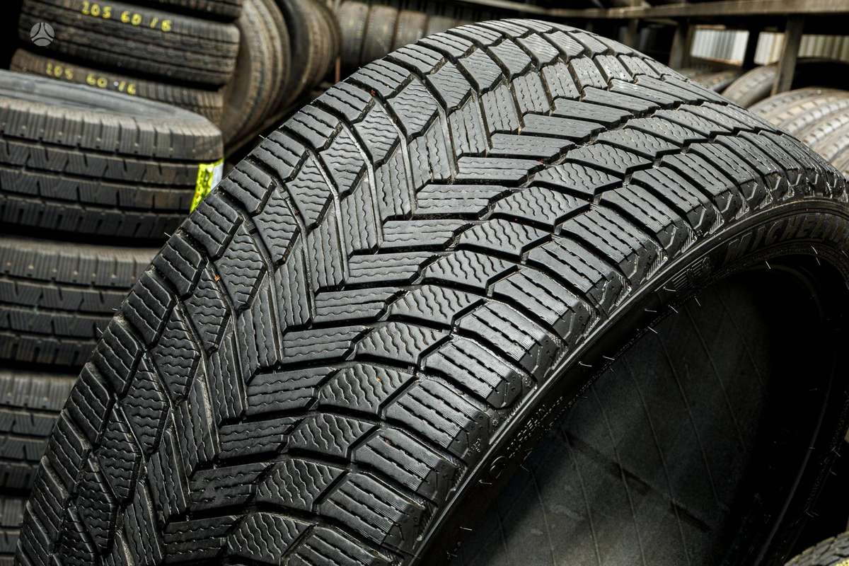 Michelin X-Ice Snow, winter 245/40 R21