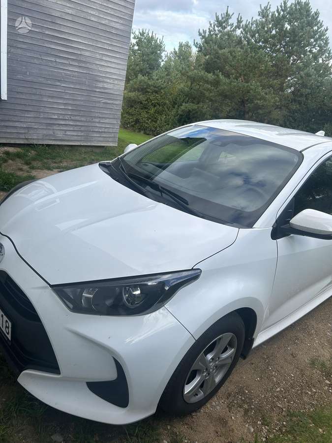 Toyota Yaris - 4