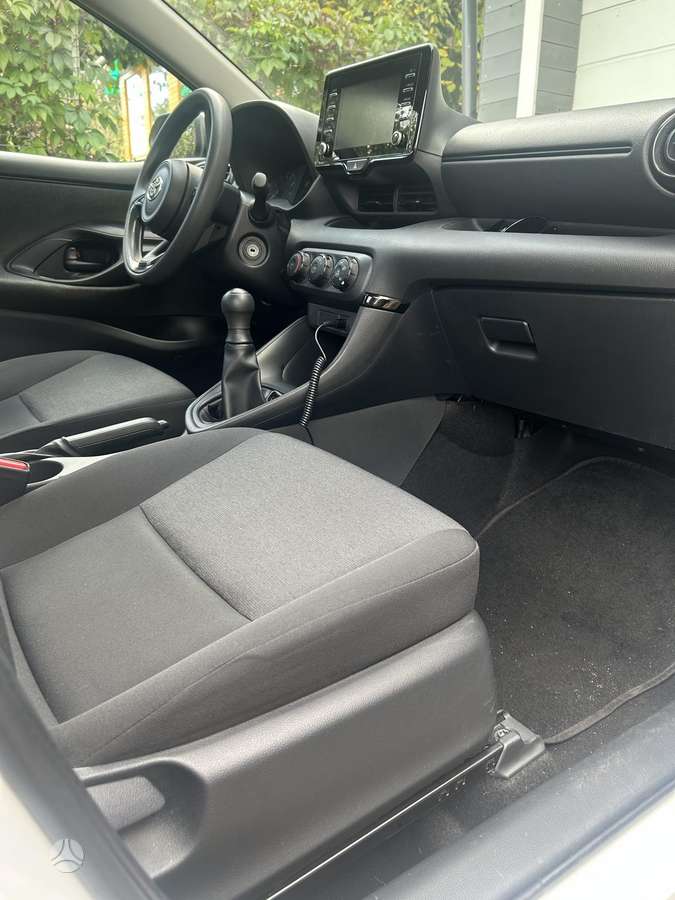 Toyota Yaris - 6