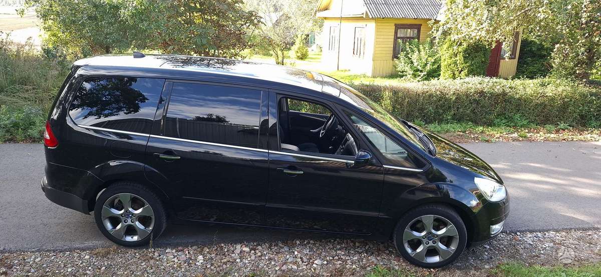 Ford Galaxy - 11