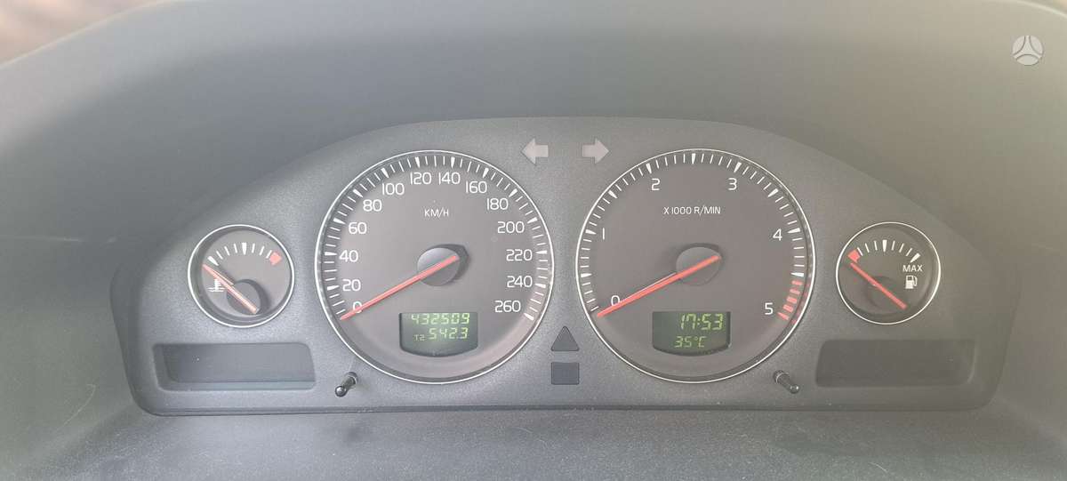 Volvo XC70, 2.4 l., wagon