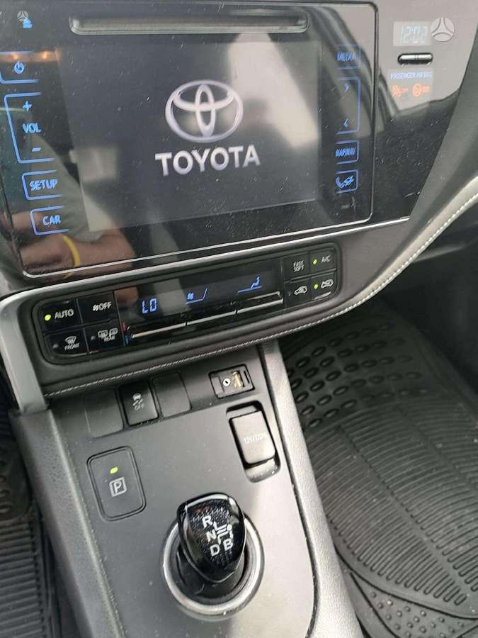 Toyota Auris - 4